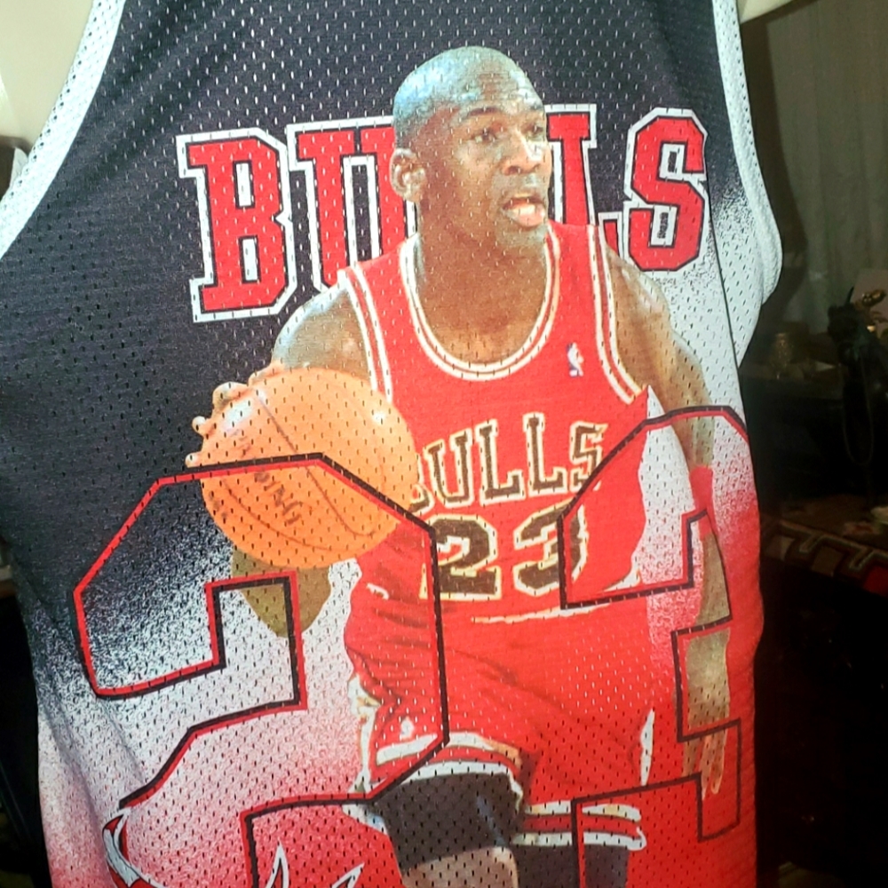 Rare vintage ninety's diggity Michael Jordan Chicago Bulls starter XL